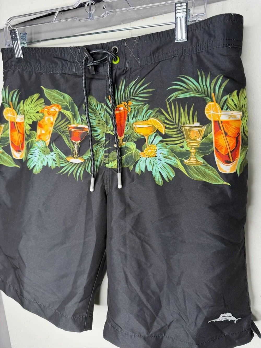 Tommy Bahama Mens Swim Trunks Medium 9” Black Tropical Cocktail Drinks board